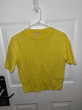 Vintage Turbo Ladies Petite Yellow Knit Short Sleeve Sweater Shirt